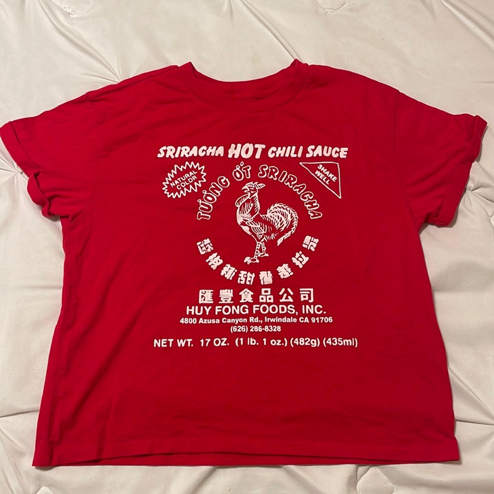 Womens cropped sriracha shirt